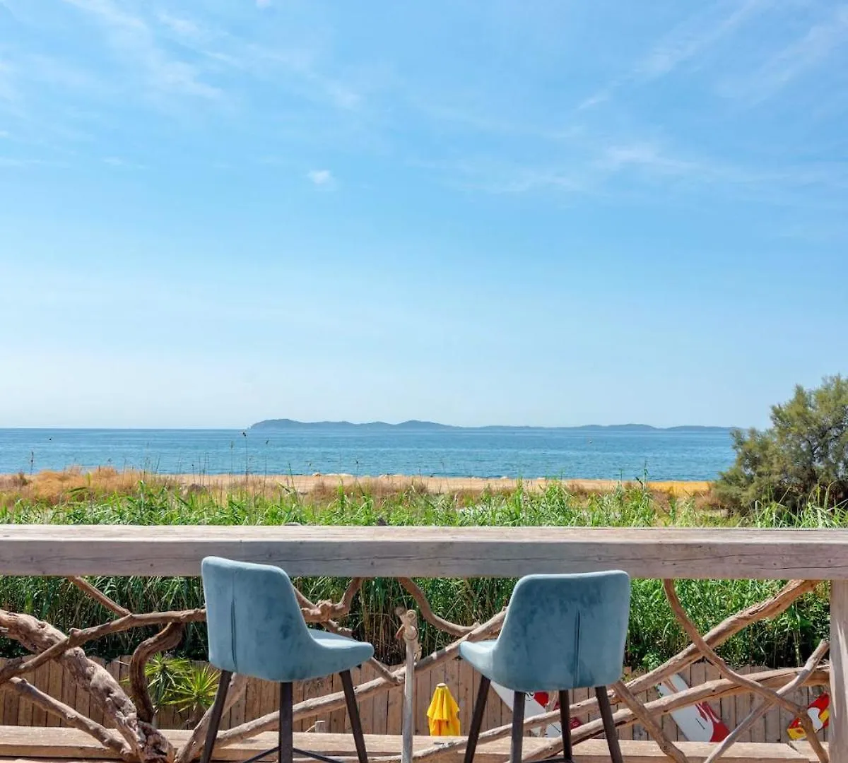Villa 3 Chambres, Vue Mer, Premiere Ligne, Piscine, Plage A Pieds Hyeres