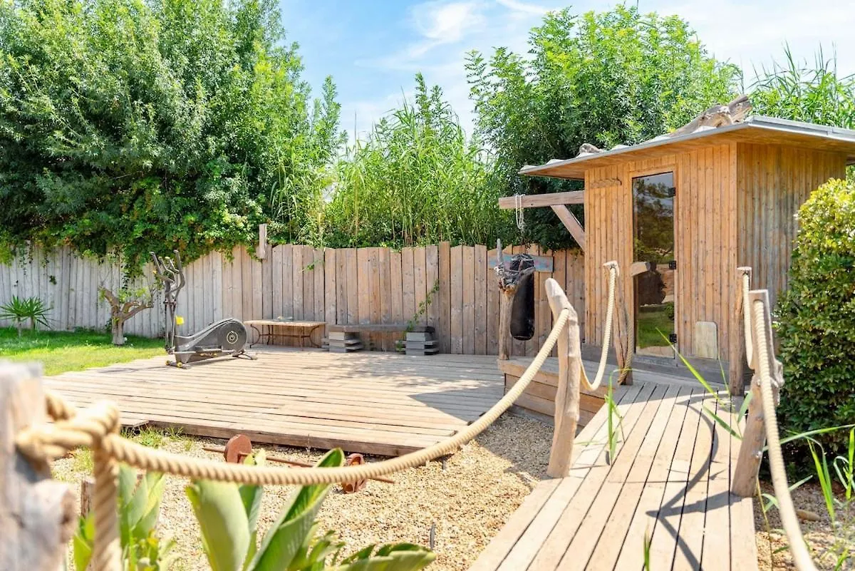 Villa 3 Chambres, Vue Mer, Premiere Ligne, Piscine, Plage A Pieds Hyeres