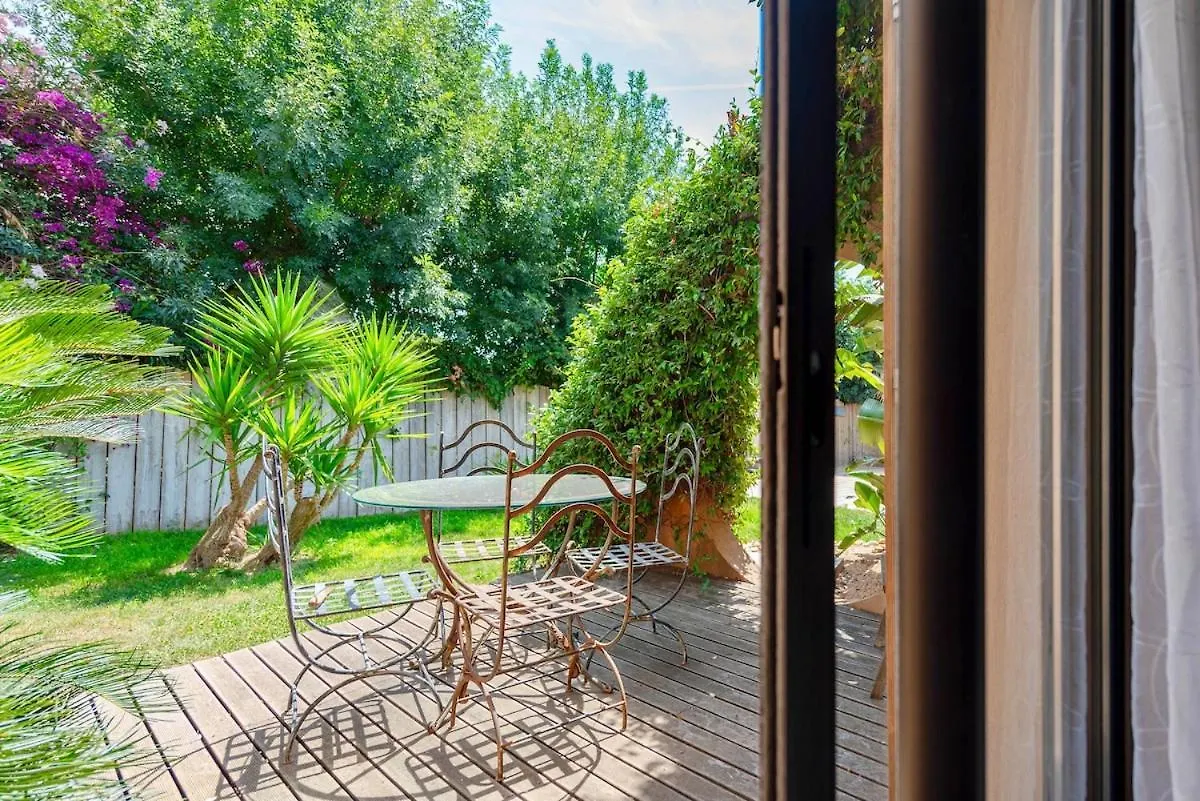 Villa 3 Chambres, Vue Mer, Premiere Ligne, Piscine, Plage A Pieds Hyeres France